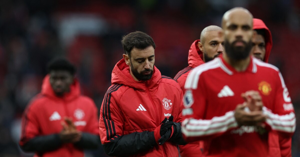 Michael Carrick faces pressure after Manchester United loses to Bournemouth