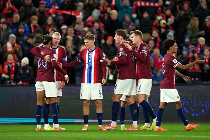 Souhrn kvalifikace na MS 2026 - 13.11.: Norsko rozstřílelo Estonsko, slaví rovněž Maďarsko a Island