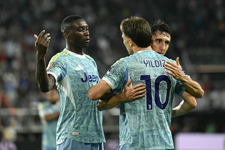 Juventus vstoupil do MS klubů jasnou výhrou proti Al-Ainu, Salcburk si poradil s Pachucou