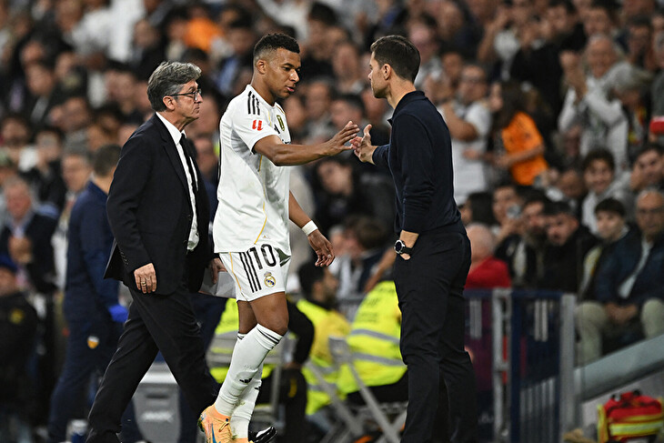 Zaskočení hráči Realu se loučili s Alonsem. Děkuji za důvěru, kterou jsem cítil, napsal Mbappé