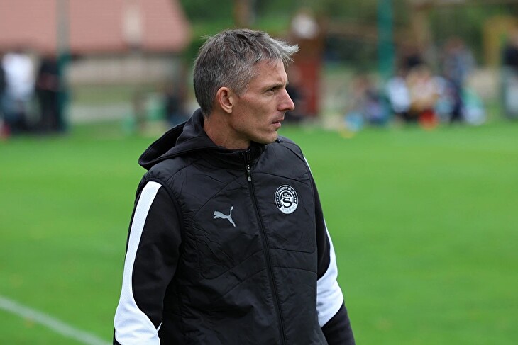 Slovácko zareagovalo na neuspokojivé výsledky, na lavičce končí trenér Kameník