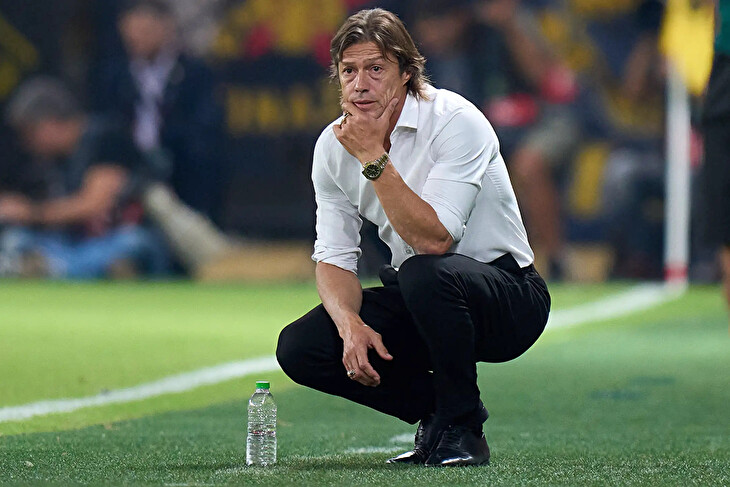 Sevilla představila nového trenéra, trápící se andaluský celek převzal Almeyda