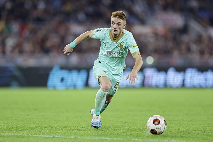 Dumitrescu končí. Slavia potvrdila rozvázání smlouvy s rumunským obráncem