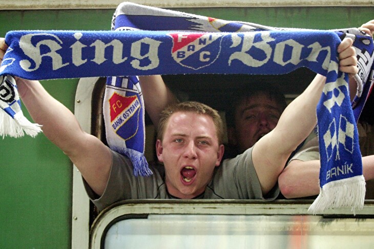 V modrobílém napříč generacemi: Baník v Evropě a první titul