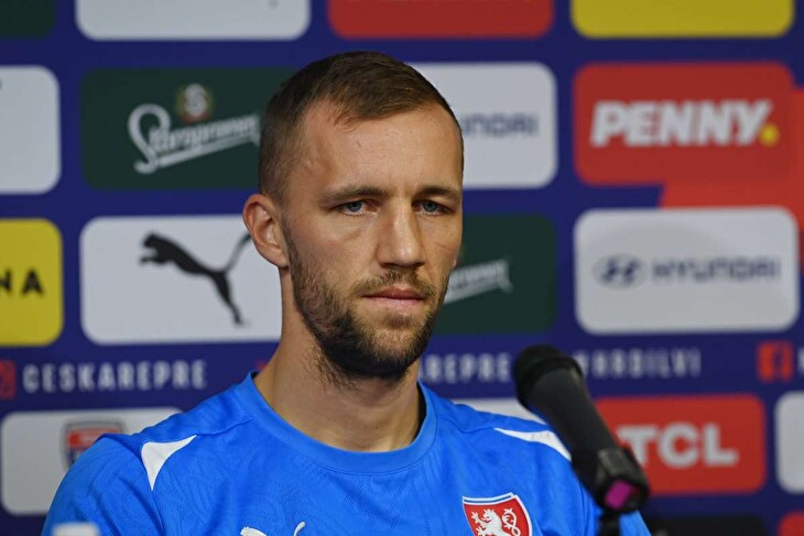 Tvrdá reakce na chování reprezentantů. Souček příště bez pásky, hráči bez prémií