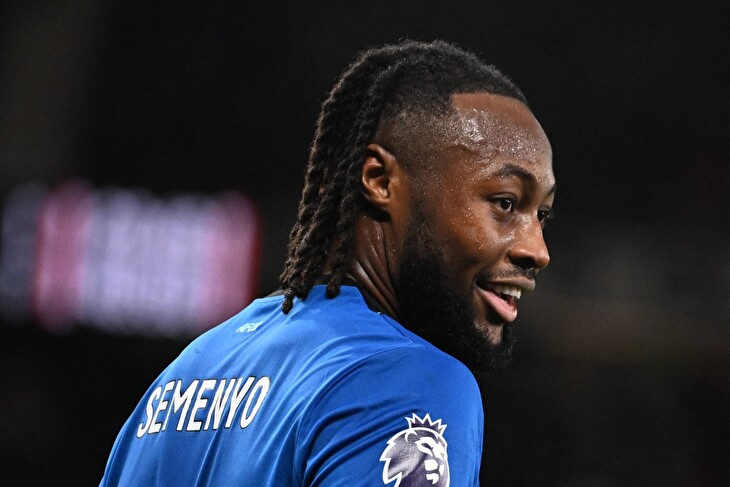 Obři z Manchesteru usilují o Semenya, ten dal znát svou preferenci. Kdo vede závod?