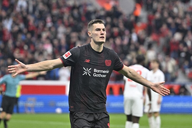 Schick se mezi střelci Bayeru dotáhl na Berbatova. Brzký gól nám pomohl, chválil Hjulmand