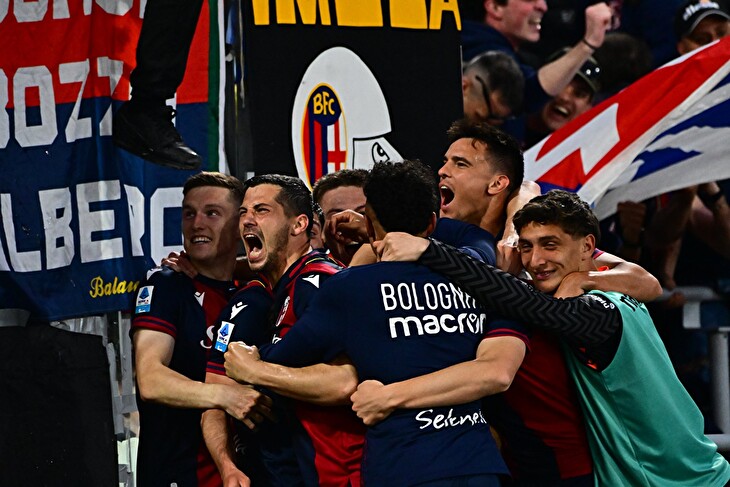 Poslední díl skládačky. O Superpohár se ve finále utkají Neapol a Boloňa