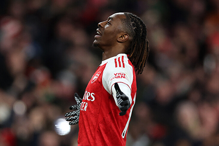 Hattrick Ezeho a facka spoluhráči: 12. kolo Premier League v kostce