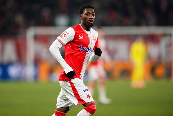 Slavia vstoupila do přípravy prohrou, proti Basileji poprvé skórovali Isife a Cham
