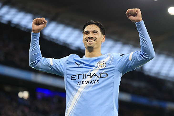 Reijnders odmítá srovnání s De Bruynem. Ale je to obrovská pocta, přiznává