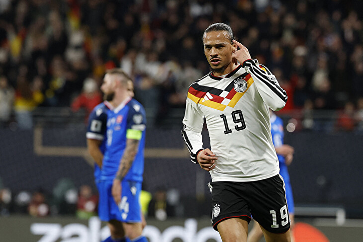 Souhrn kvalifikace na MS 2026 - 17.11.: Německo a Nizozemsko postupují, Slováci si zahrají baráž