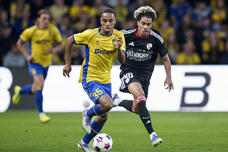 Lyon získal posilu do ofenzivy. Nartey může být konkurencí pro Šulce a Karabce