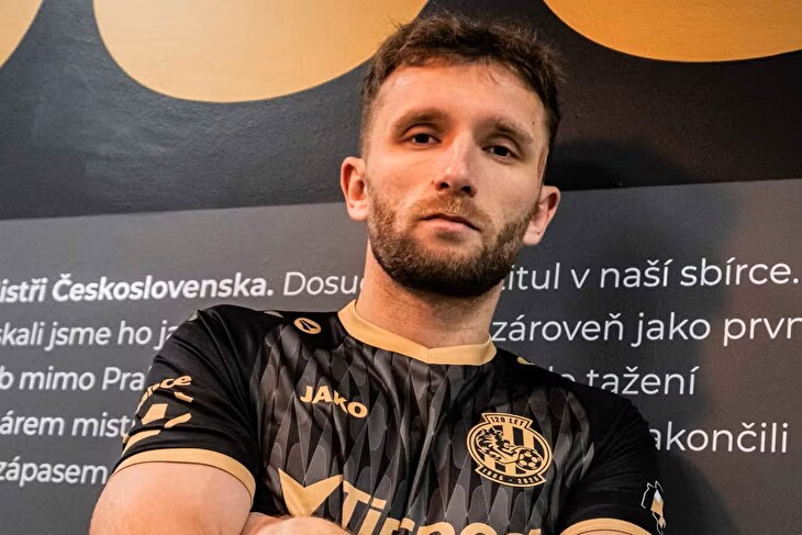 Výměna mezi Teplicemi a Hradcem. Skláři získali Kodeše, Votroky posílil Trubač