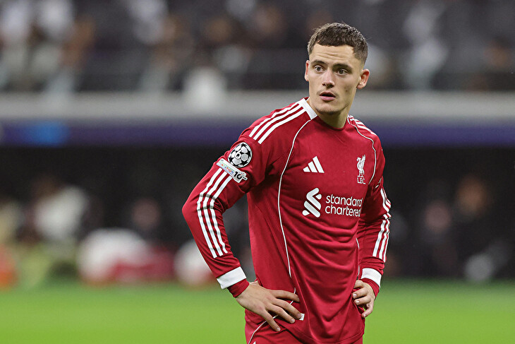 Wenger: Liverpool si kvůli Wirtzovi zničil fungující zálohu. Měl by hrát na levé straně